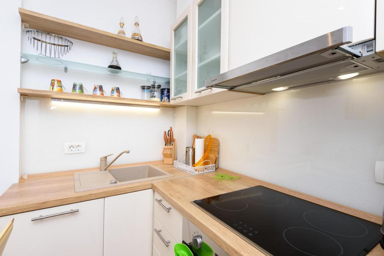 Apartment Jadranka With Sea View In Rogotin Esterno foto