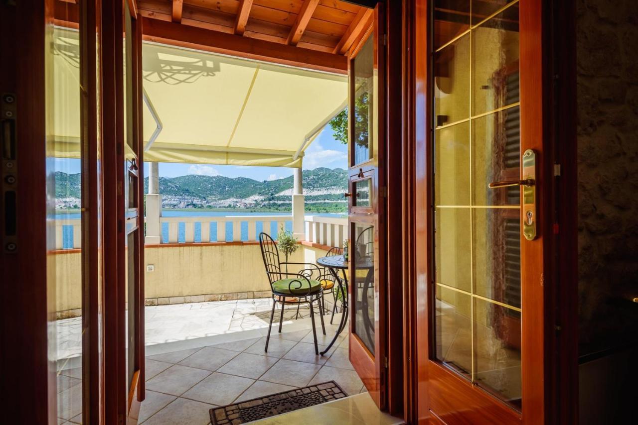 Apartment Jadranka With Sea View In Rogotin Esterno foto