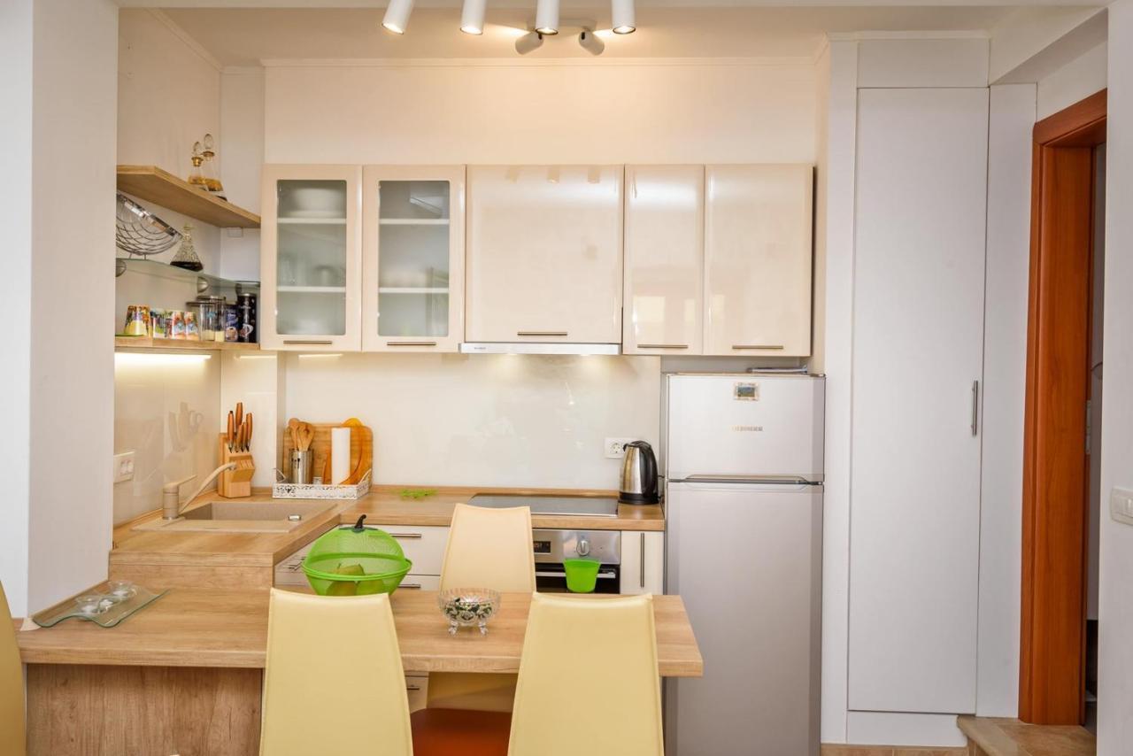 Apartment Jadranka With Sea View In Rogotin Esterno foto